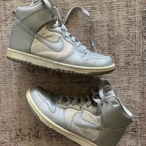 Nike Women’s Dunks in Silver Metallic
